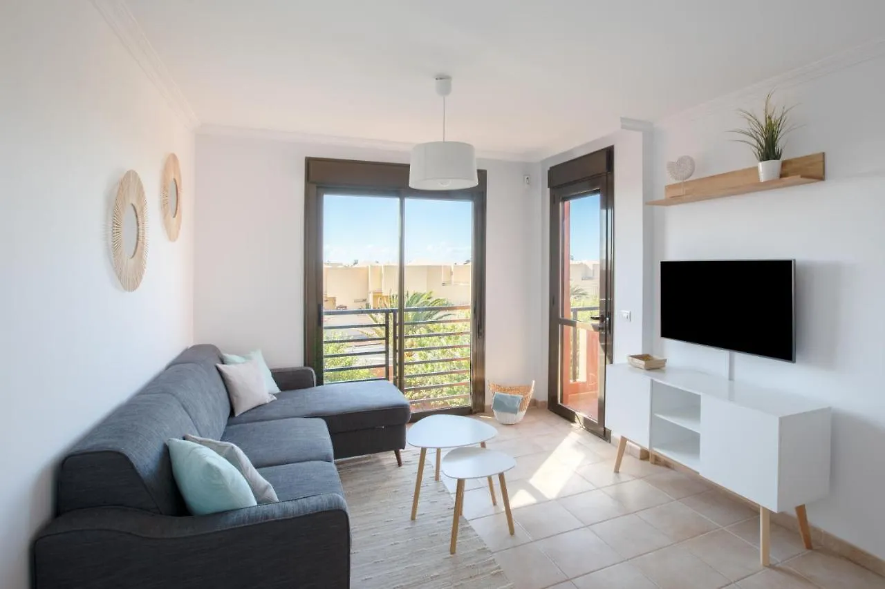 La Tejita Jp: Sun, Beach & Pool In The South Shore kontakter